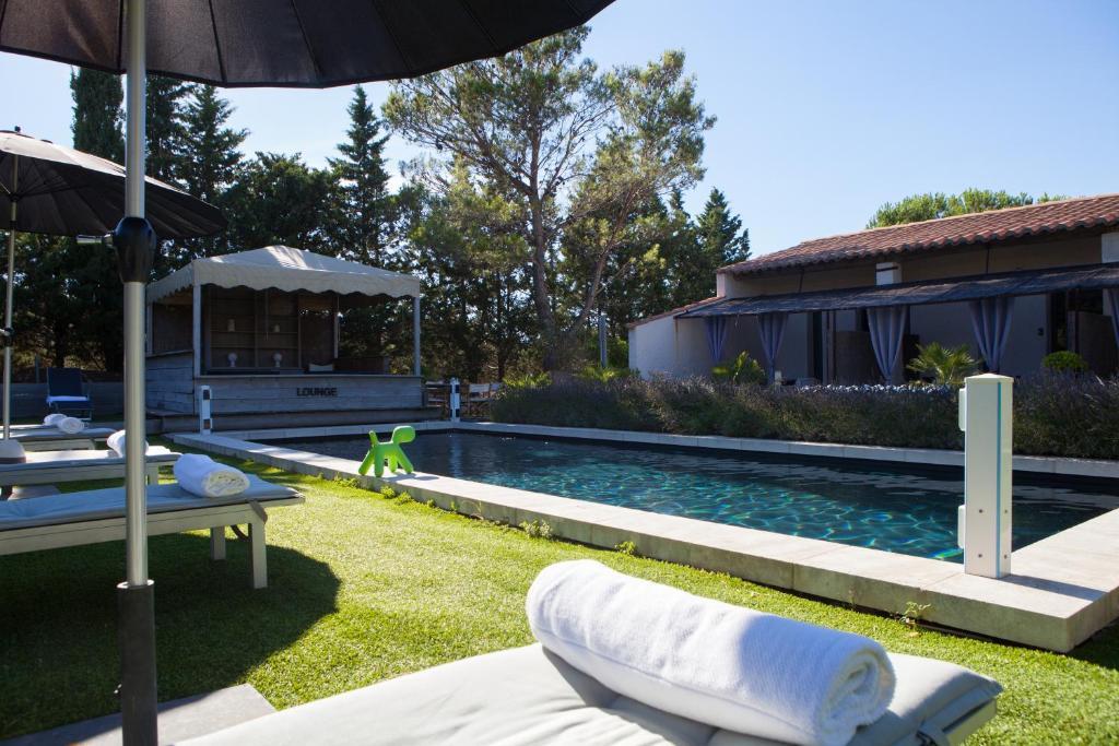 L'Auberge De L'Aubergine Eygalières Pokoj fotografie