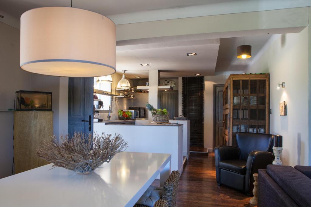 L'Auberge De L'Aubergine Eygalières Pokoj fotografie