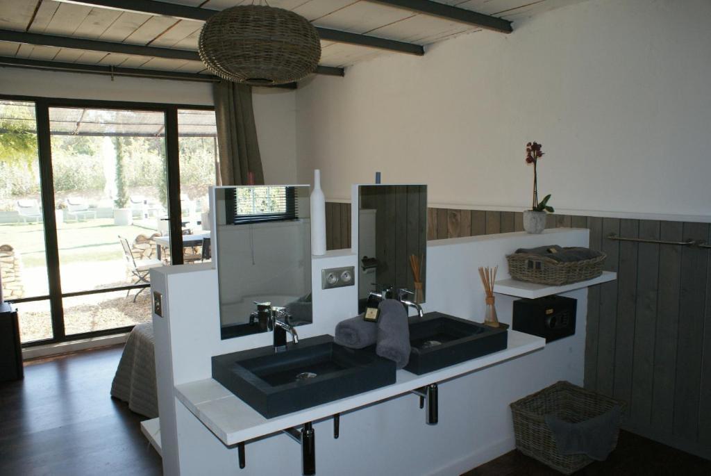 L'Auberge De L'Aubergine Eygalières Exteriér fotografie